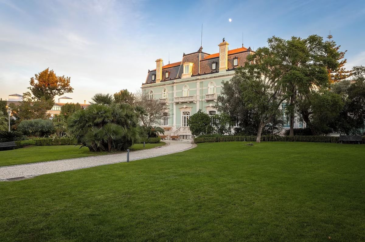 Pestana Palace gardens