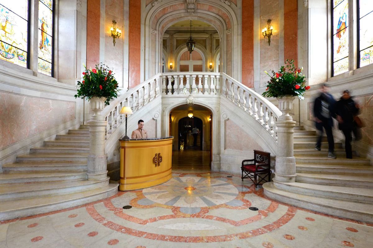 Pestana Palace lobby